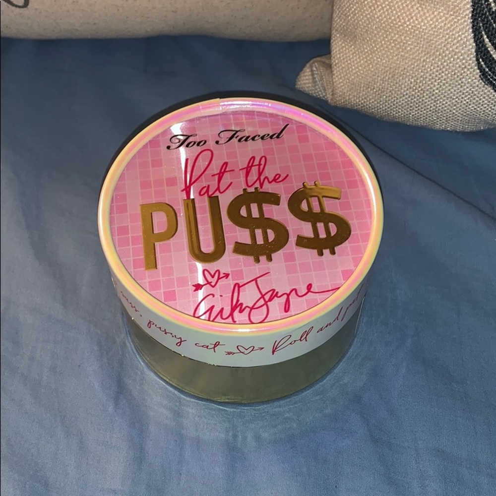 Limited Edition Too Faced Kissable Body Shimmer